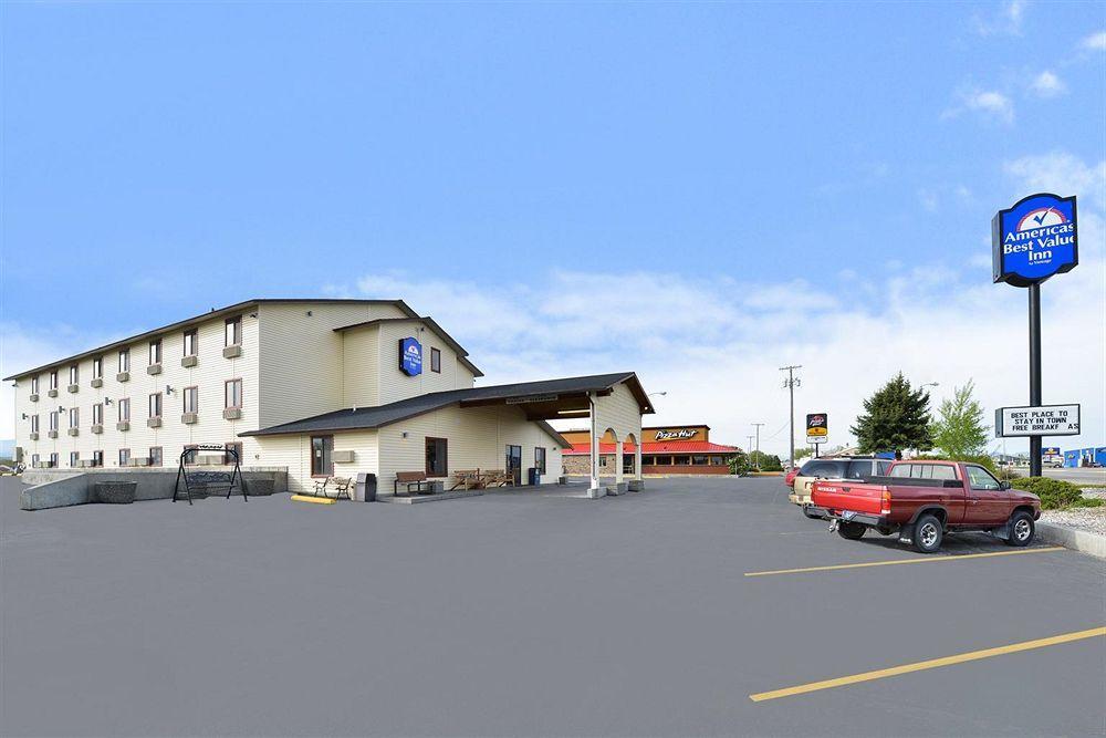 Super 8 By Wyndham Dillon Motel Dış mekan fotoğraf