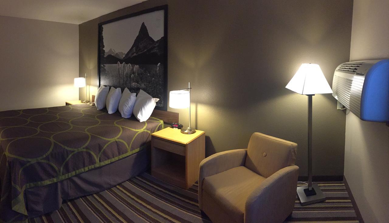 Super 8 By Wyndham Dillon Motel Dış mekan fotoğraf